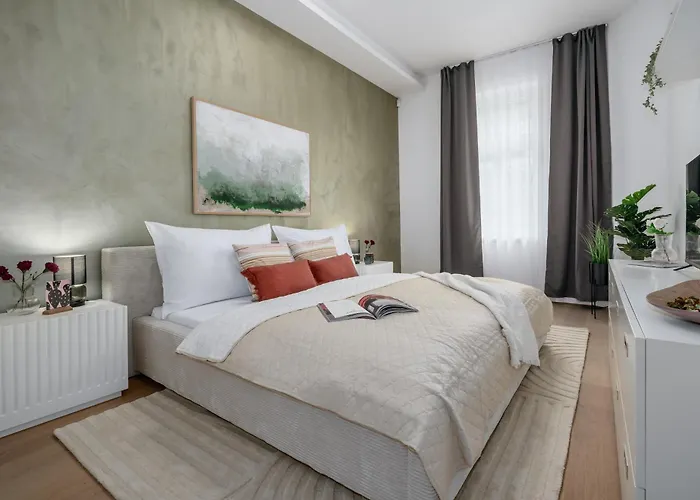 Days - Luxurious In A Quiet Area Praga