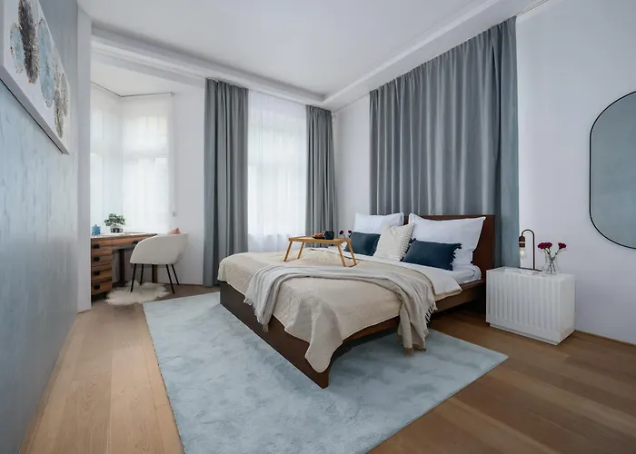Days - Luxurious In A Quiet Area Praga