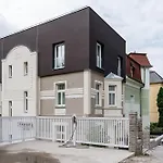 Apartment Days - Luxurious In A Quiet Area Prag