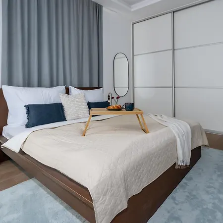 Apartment Days - Luxurious In A Quiet Area