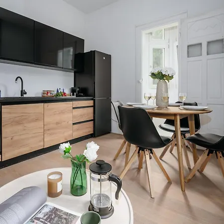 Lejlighed Days - Luxurious In A Quiet Area Prag